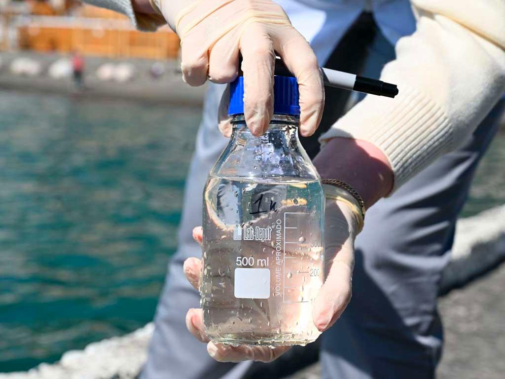 Сочи готовится к пляжному сезону: Взято свыше 2800 проб воды