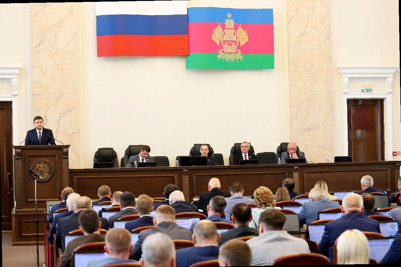 «Виктор Тепляков участвовал в работе 60-й сессии краевой Думы»
