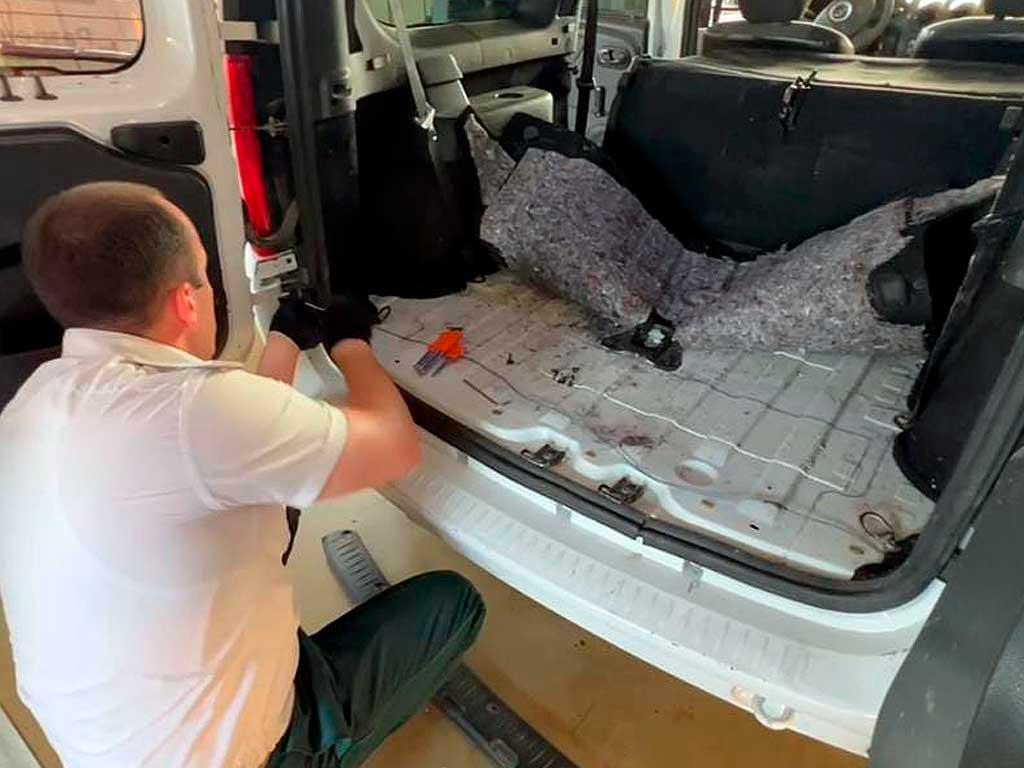 На российско-абхазской границе задержаны два автомобиля с контрабандой