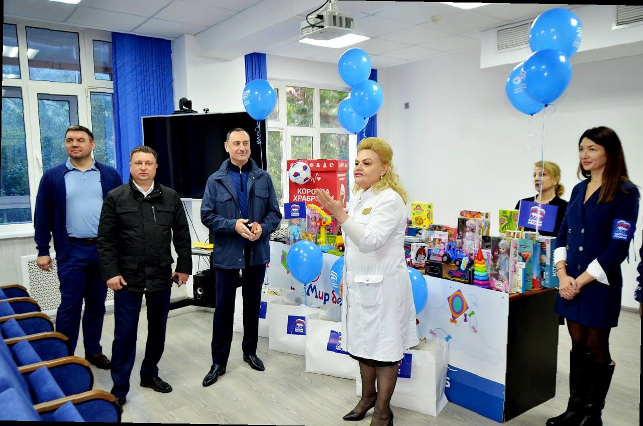 «Виктор Тепляков поддержал благотворительную инициативу «Коробка храбрости»