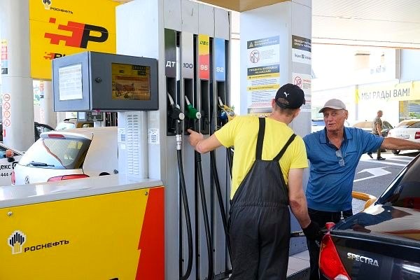 Власти Сочи опровергли дефицит топлива и призвали к спокойствию