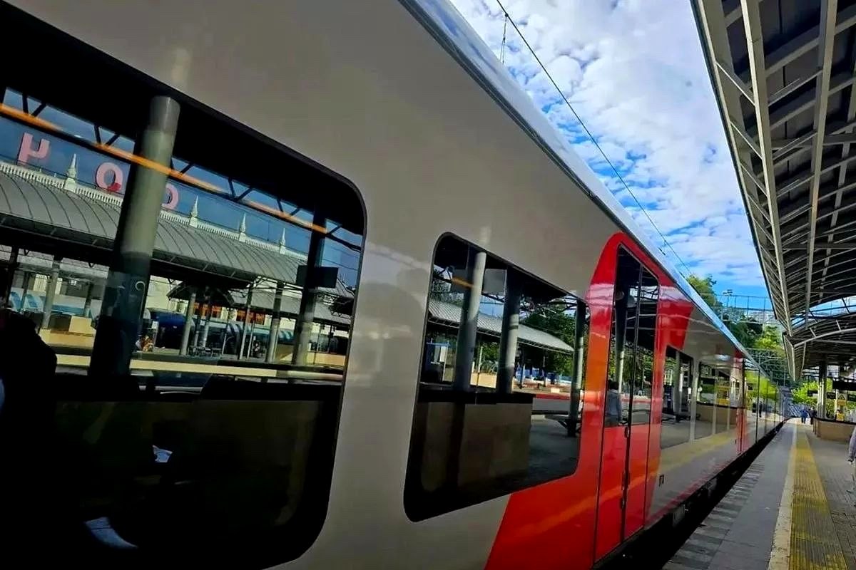 Девять новых электропоездов будут запущены в Краснодарском крае до конца 2026 года