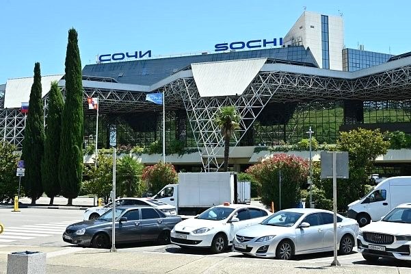 Глава Сочи проверил готовность аэропорта к временным ограничениям